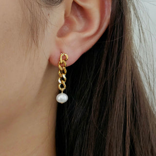 Pearl Charm Irregular Chain Drop Earrings