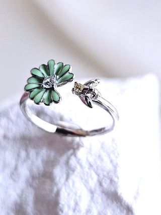 Green Enamel Flower Bee ring,sterling silver Jewellery, yellow sapphire Ring,Adjustable ring,gift,dainty ring,gift for her