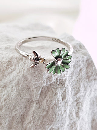 Green Enamel Flower Bee ring,sterling silver Jewellery, yellow sapphire Ring,Adjustable ring,gift,dainty ring,gift for her