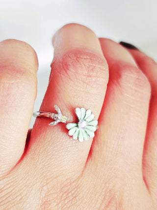 Green Enamel Flower Bee ring,sterling silver Jewellery, yellow sapphire Ring,Adjustable ring,gift,dainty ring,gift for her