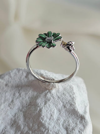 Green Enamel Flower Bee ring,sterling silver Jewellery, yellow sapphire Ring,Adjustable ring,gift,dainty ring,gift for her