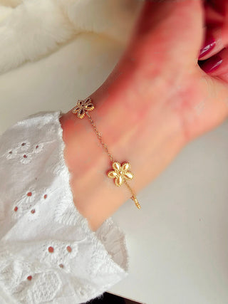 18K Gold tarnishfree Floral link chain bracelet,adjustable waterproof chain bracelet,Gift for her,dainty gold chain bracelet,stacking