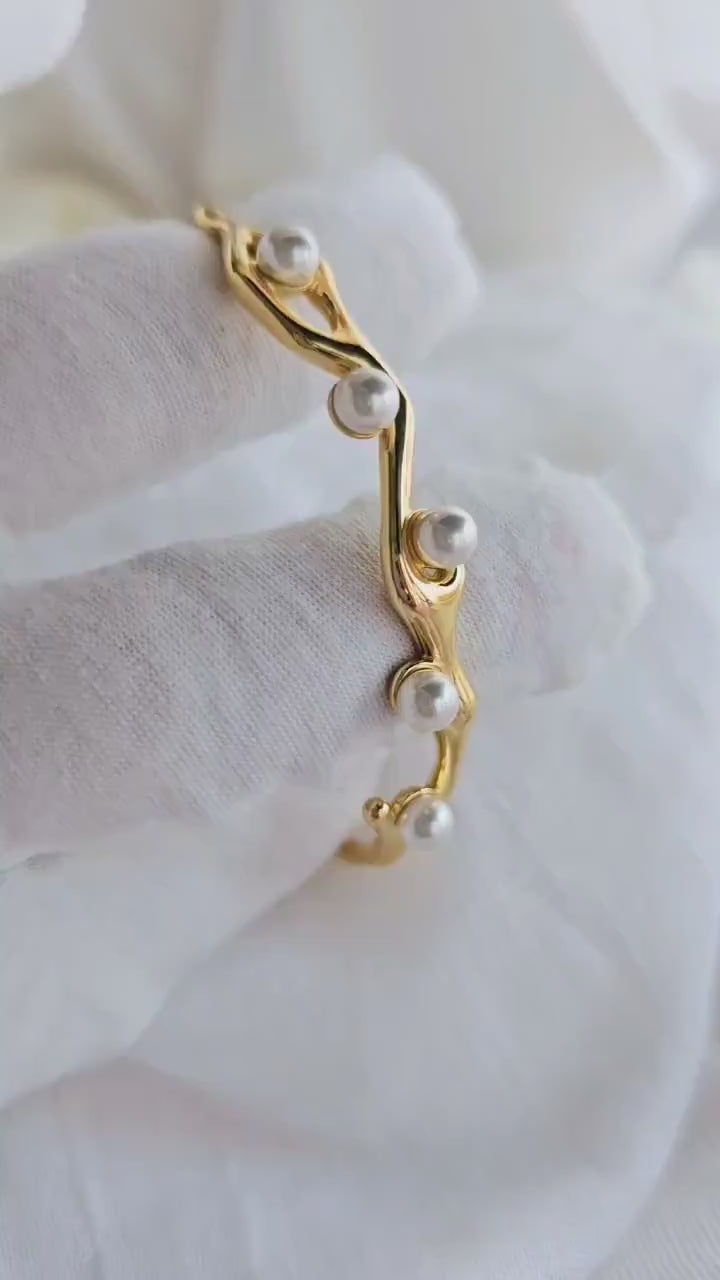 Freshwatwr Pearl 18K Gold plated open cuff bangle bracelet,gold pearl wavy branch bangle,statement bangle,stacking gold bracelets